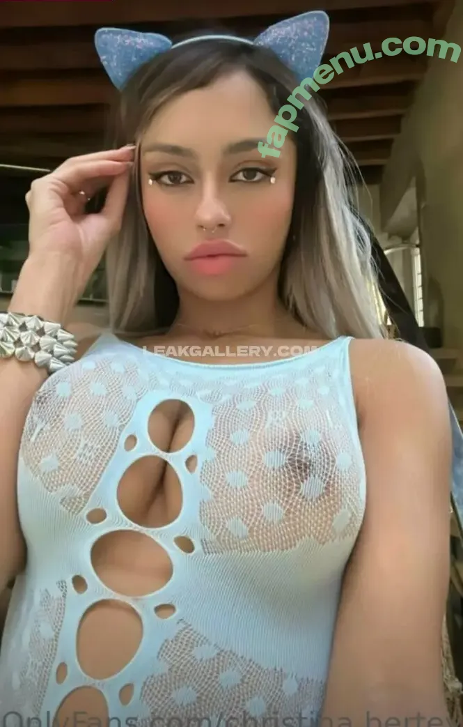 christinabertevello nude photo #0039 (christina.bertevello)