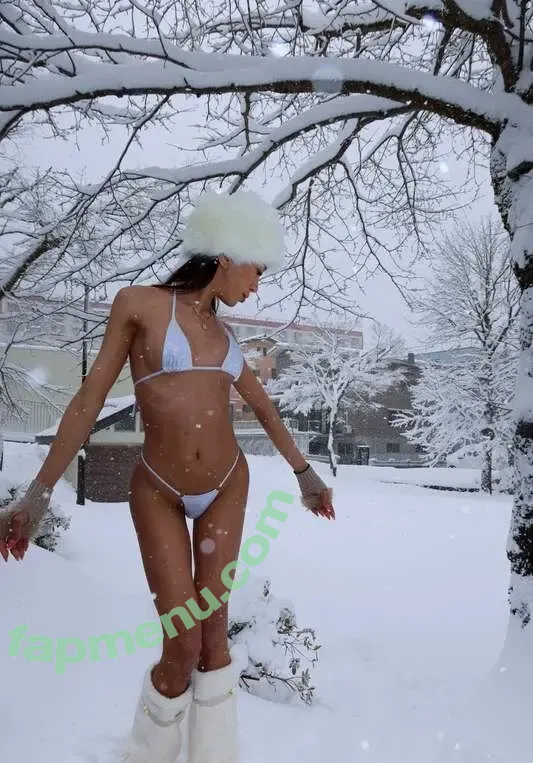 Christine Dior nude photo #0032 (due333 / its.xtinedior / xtinebabe)