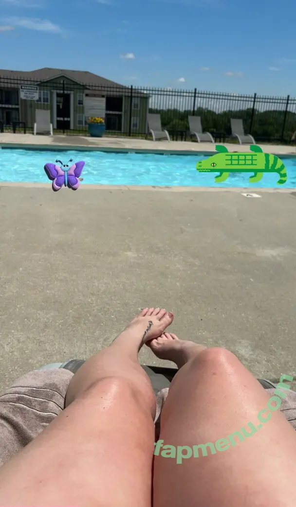 christine113 nude photo #0007 (christine113)