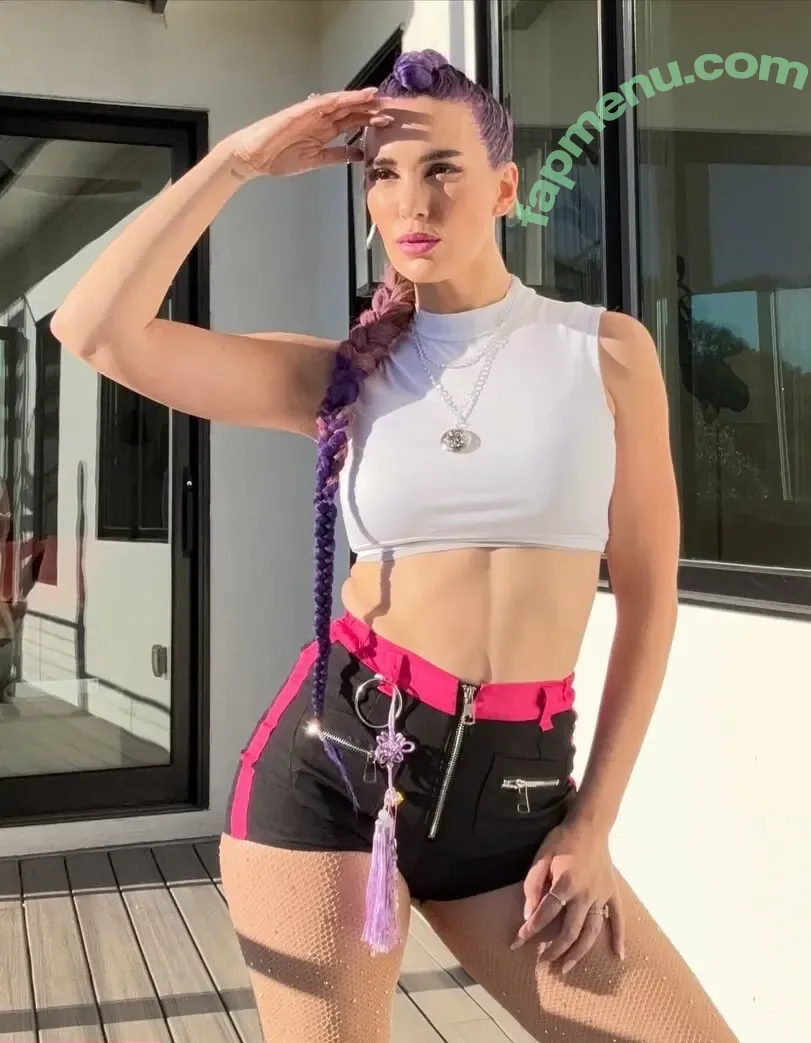 Christy Carlson Romano nude photo #0168 (thechristycarlsonromano)