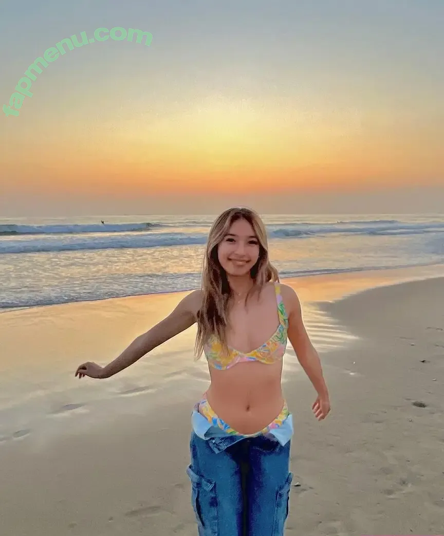 christychauu nude photo #0005 (christychauu)