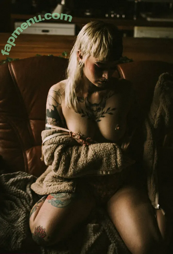 chro_nicallygrumpy nude photo #0011 (chro_nicallygrumpy)