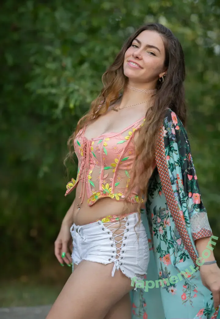Chroniclove nude photo #0585 (Chroniclove69 / marleyschroniclove)