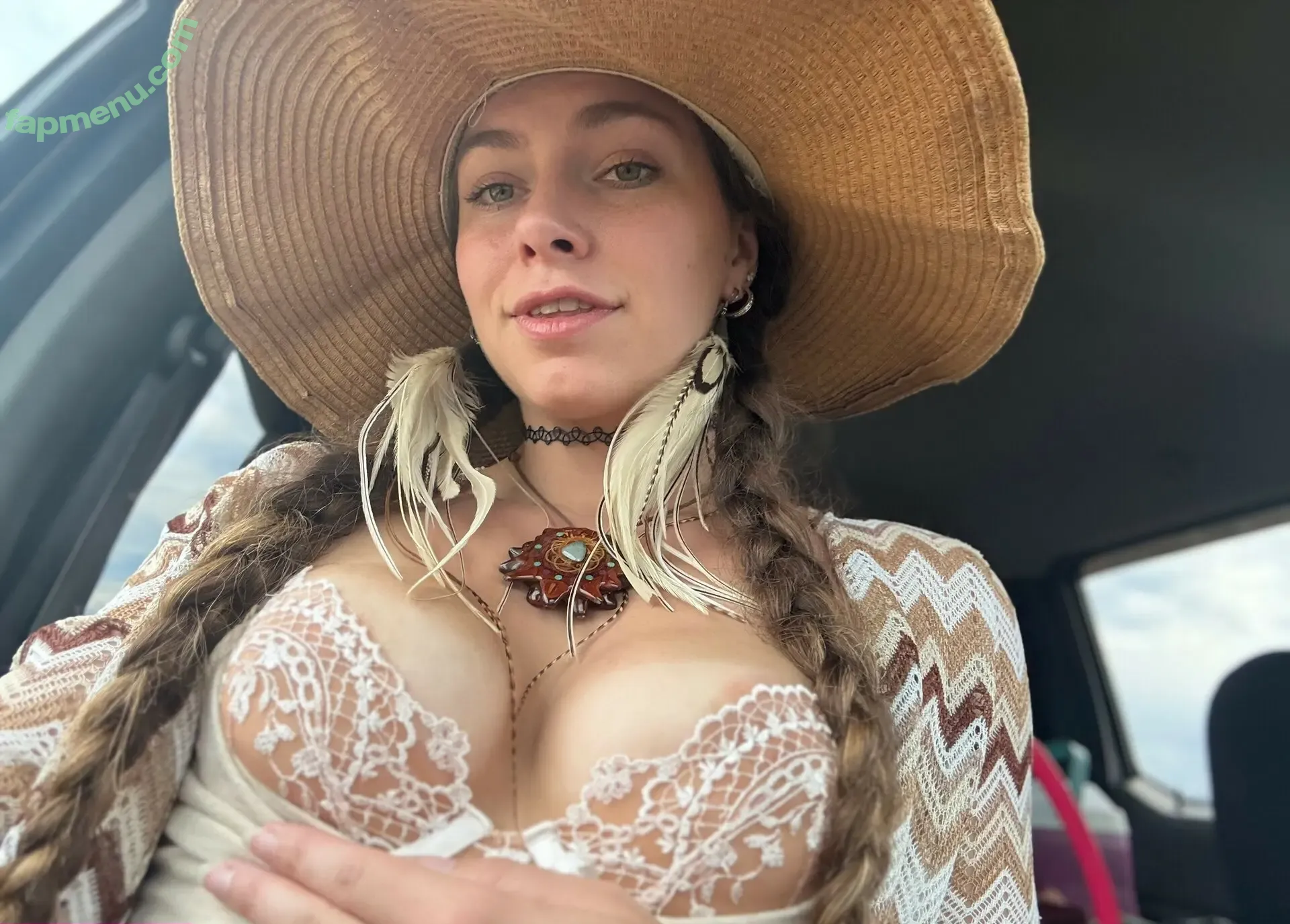Chroniclove nude photo #0646 (Chroniclove69 / marleyschroniclove)