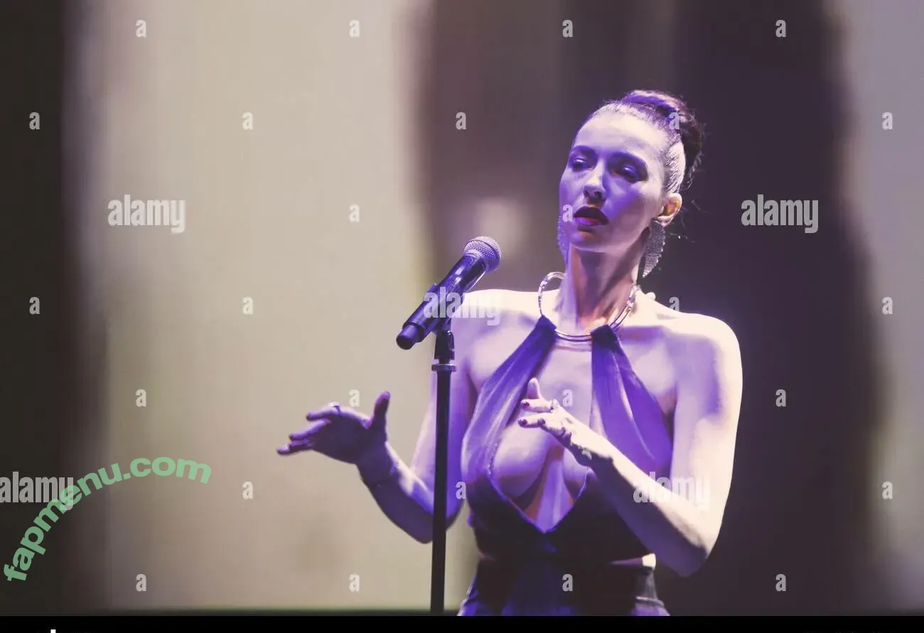 Chrysta Bell nude photo #0003 (Chrysta Bell)