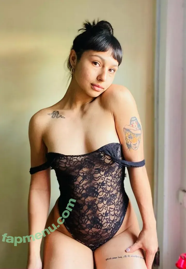 chulitarica nude photo #0003 (chulitalosangeles)