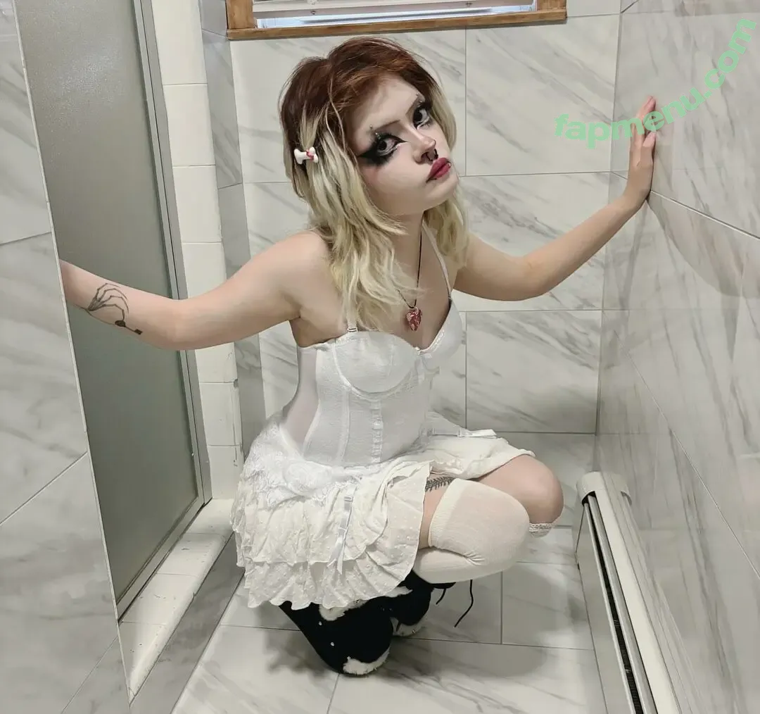 chuupiee nude photo #0013 (bowtiedbonez)