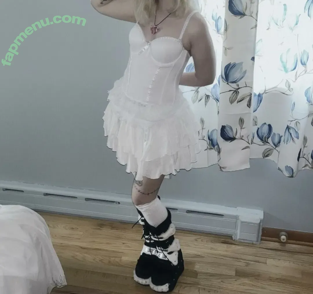 chuupiee nude photo #0014 (bowtiedbonez)
