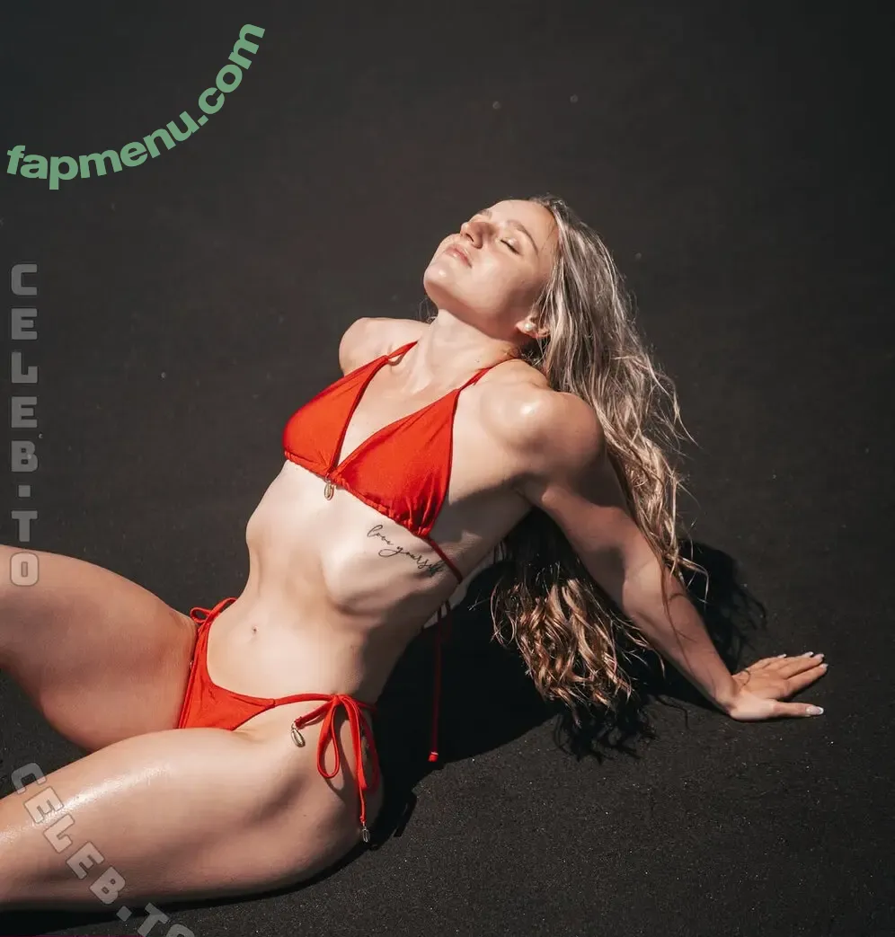 chxrly_195 nude photo #0050 (chxrly_195)