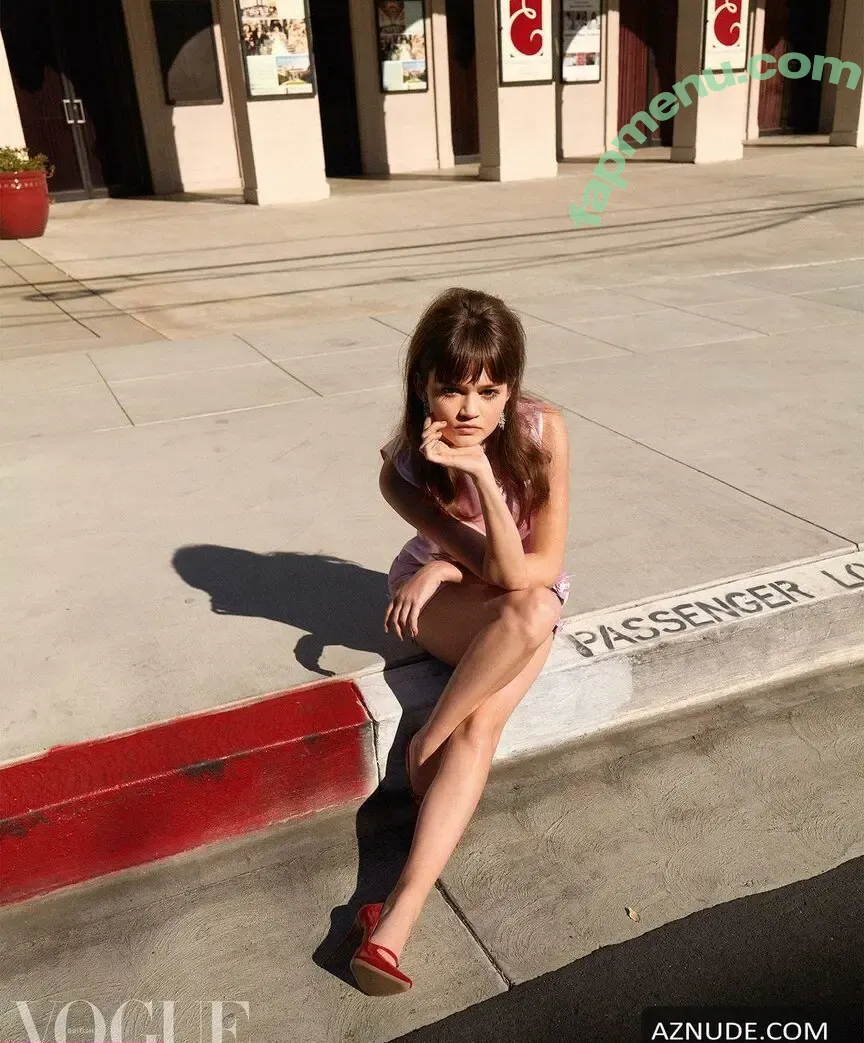 Ciara Bravo nude photo #0061 (ciarabravo)