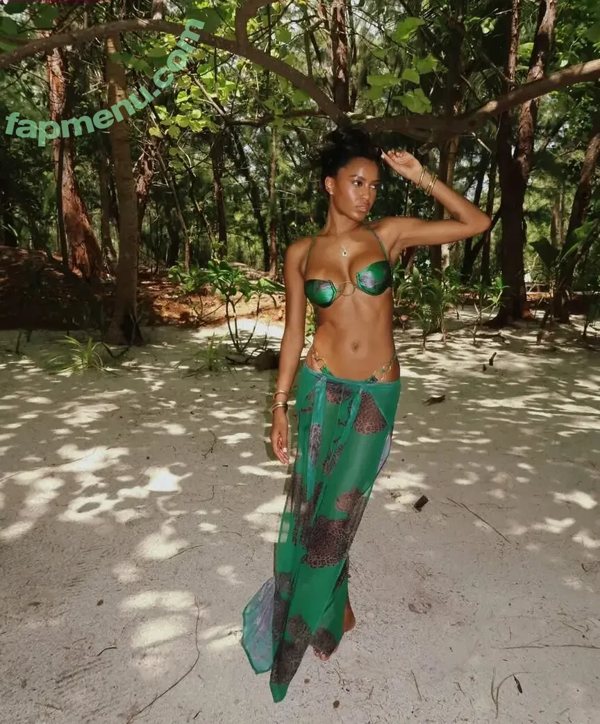Ciara Miller nude photo #0009 (ciaramiller___)