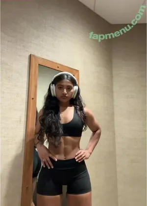 Ciara Oommen / ciaraoommen nude photo #0011