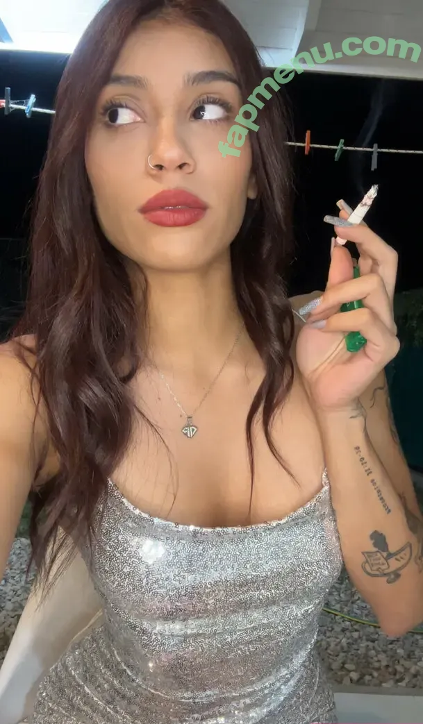 cigarettemuse nude photo #0010 (cigarettemuse)