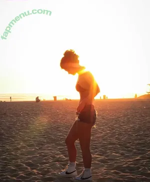 ciggybae / Zendaya lookalike / gypsybaehere / homeskilla_whitnit nude photo #0094