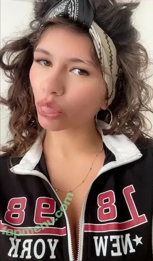 ciggybae / Zendaya lookalike / gypsybaehere / homeskilla_whitnit nude photo #0098