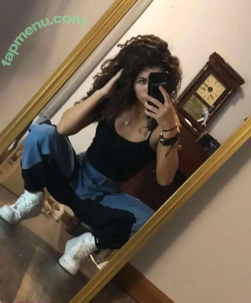 ciggybae nude photo #0073 (Zendaya lookalike / gypsybaehere / homeskilla_whitnit)