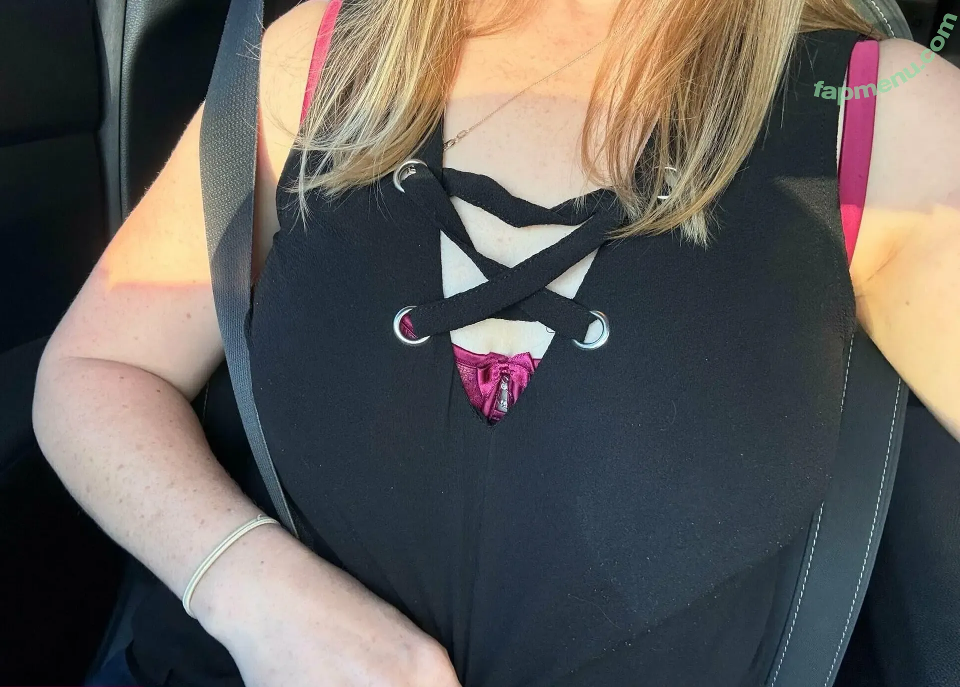 cindeejugs nude photo #0045 (cindeejugs)