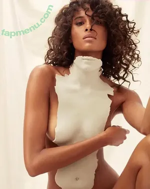 Cindy Bruna / cindybruna nude photo #0015