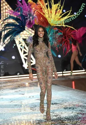 Cindy Bruna / CindyBrunaOfficiel / cindybruna / realcindybruna / thecindybruna nude photo #0155