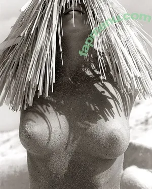 Cindy Crawford / cindycrawford nude photo #0455