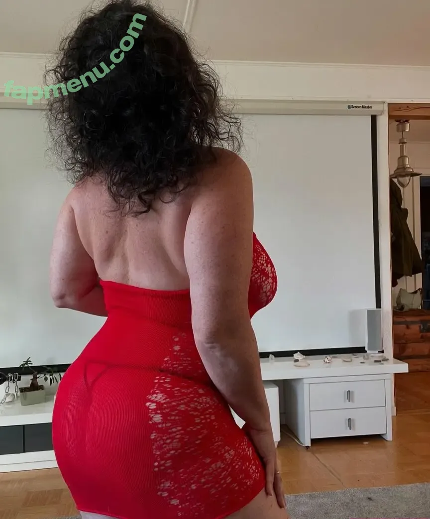 Cindy Graham nude photo #0059 (cindygraham / mscindygraham)