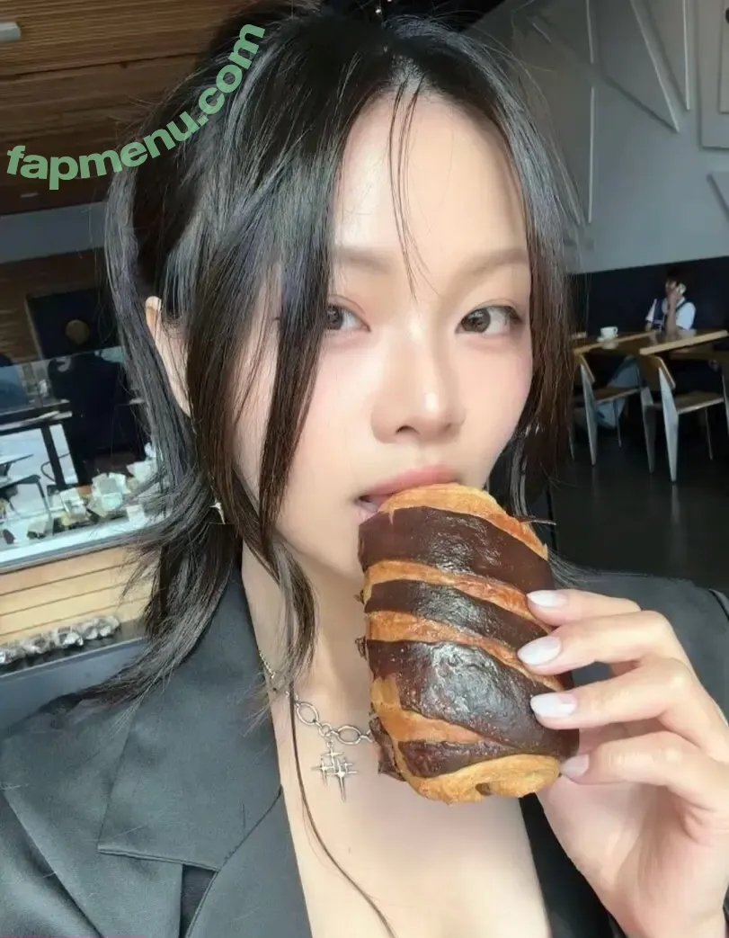 Cindy Phan nude photo #0406 (Dearcindyphan)
