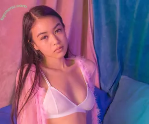 Cindy Quach / Cindyqvch nude photo #0006