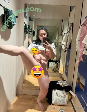  nude photo #0004