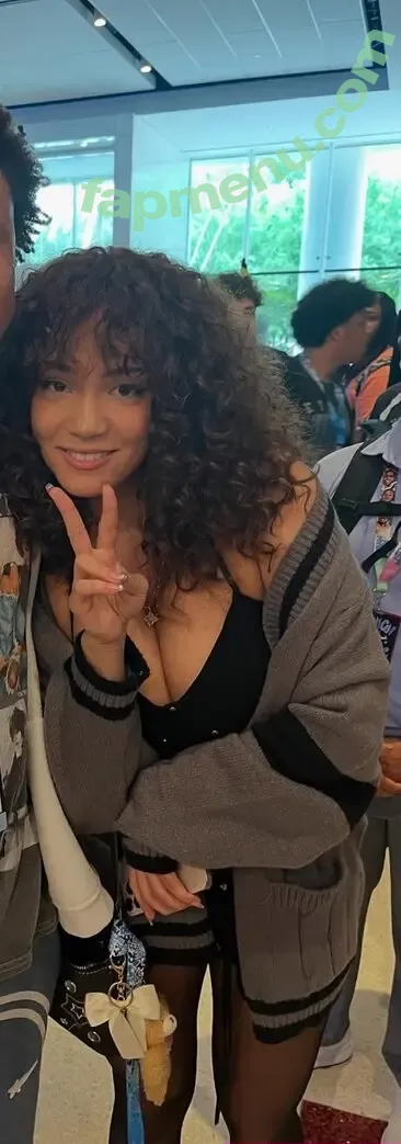 Cinnabrit nude photo #1003 (cinna / cinnanut)