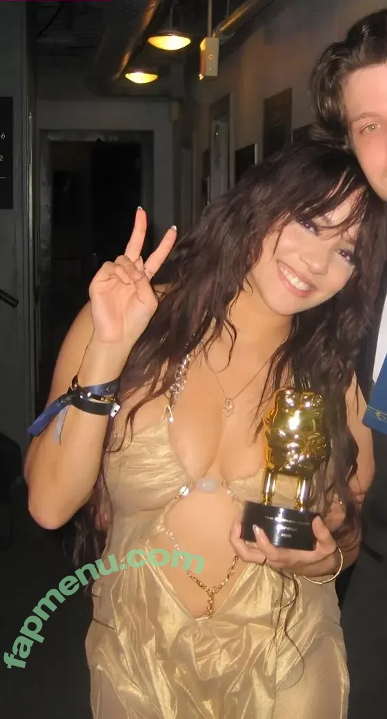 Cinnabrit nude photo #1579 (cinna / cinnanut)