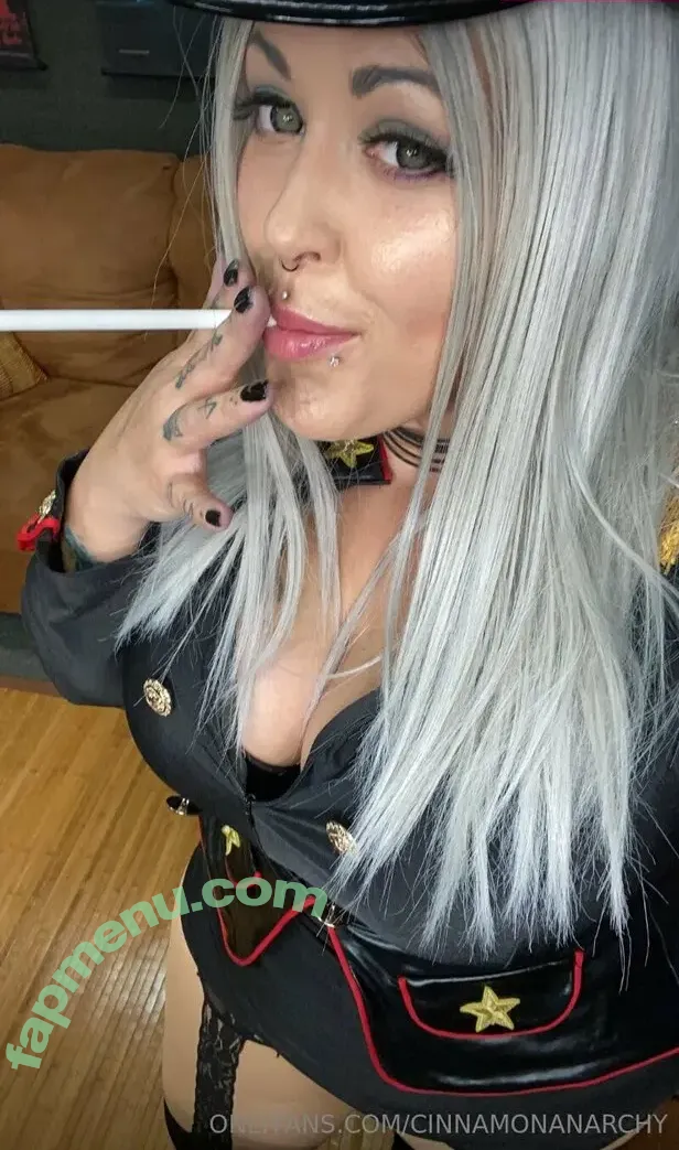 cinnamonanarchy nude photo #0012 (thecinnamonanarchy)