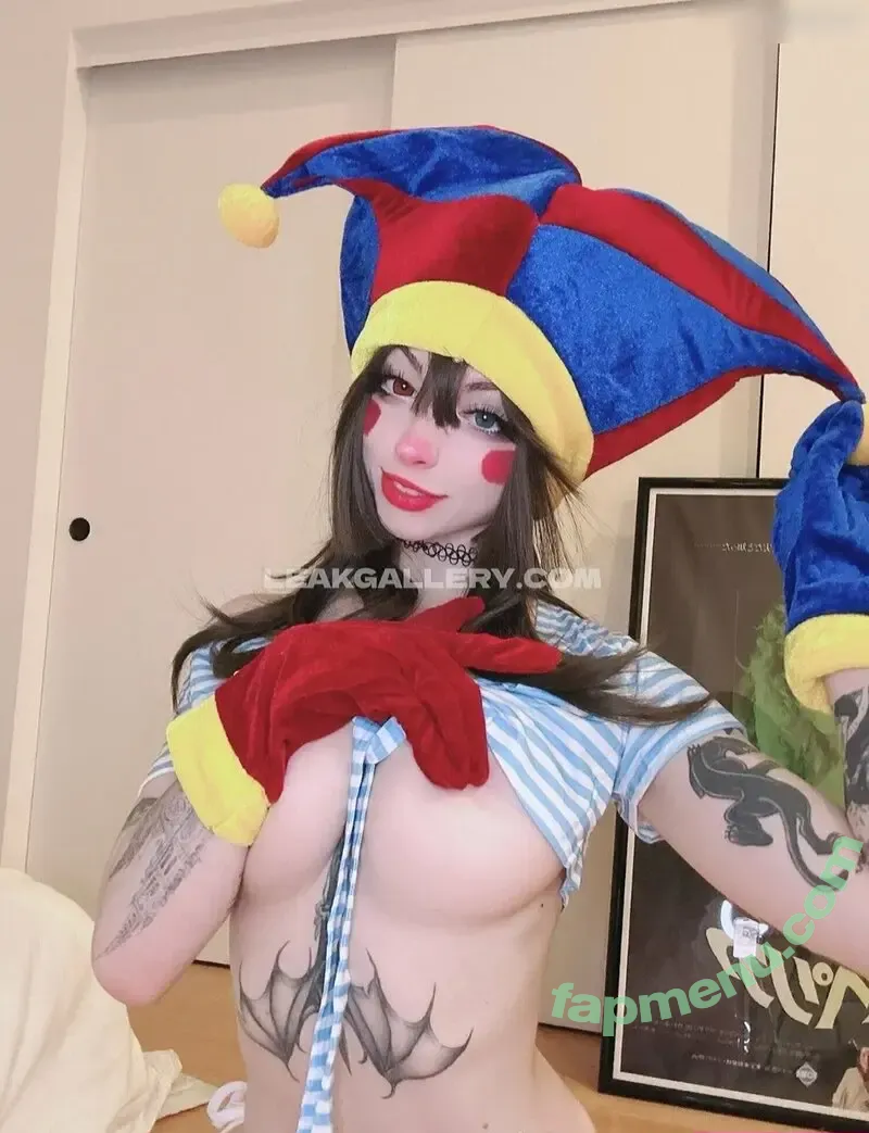 Cinnannoe nude photo #0034 (Cinnannoe)