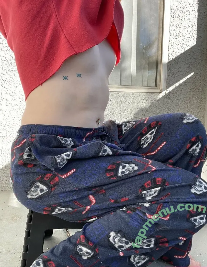 cinnilewds nude photo #0008 (cinnilewds)