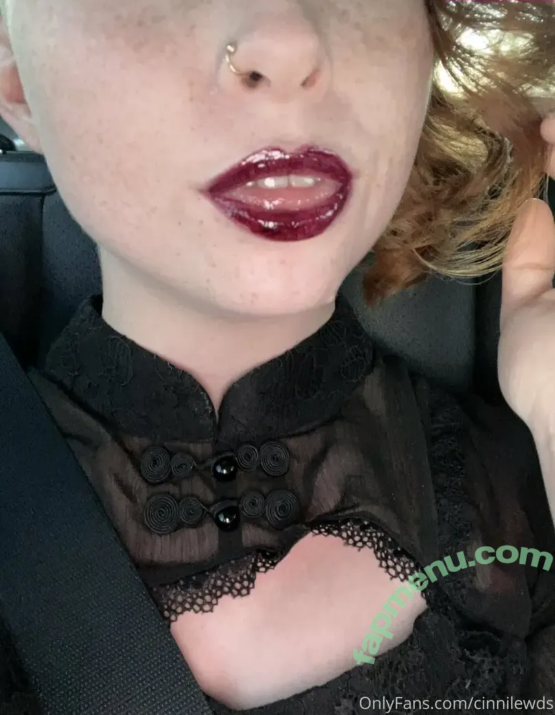 cinnilewds nude photo #0021 (cinnilewds)