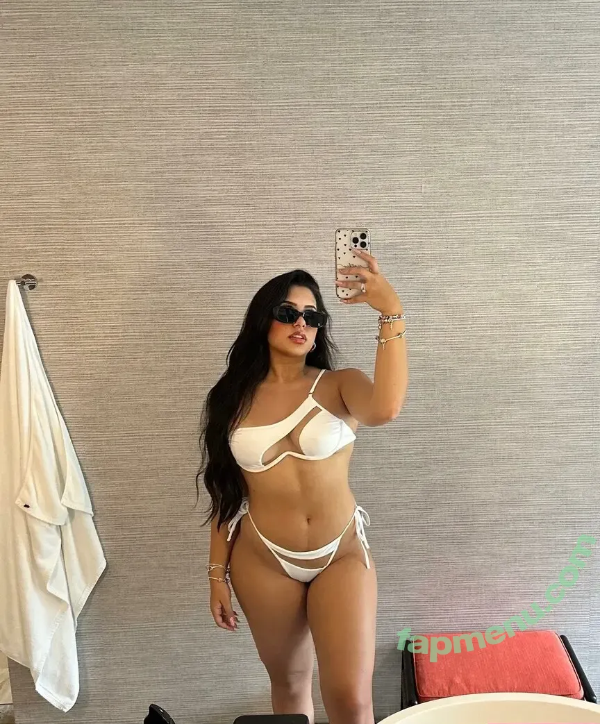 Cinthia Cruz nude photo #0032 (cinthiacruz_)