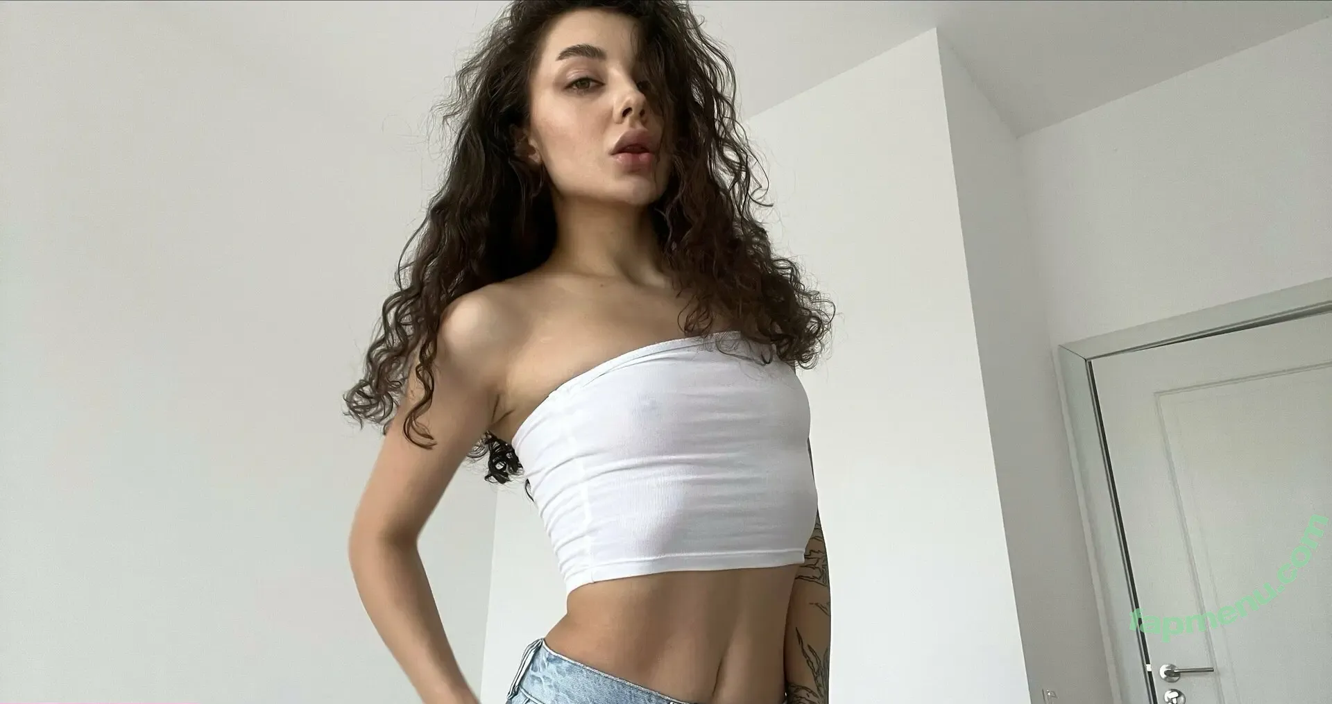 cinzia_love nude photo #0030 (cinzialove_)