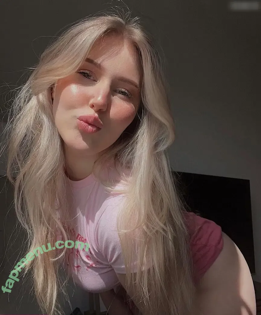 Cirizzle nude photo #0055 (cirizle / cirizzzle)