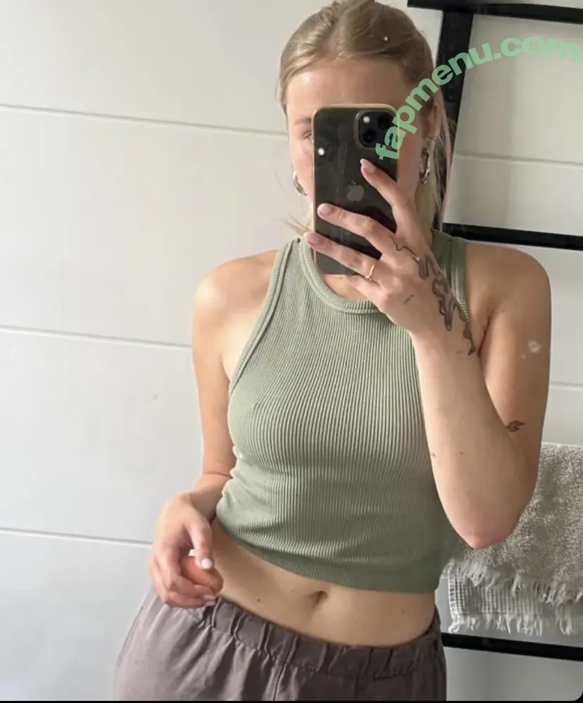 Cirizzle nude photo #0112 (cirizle / cirizzzle)