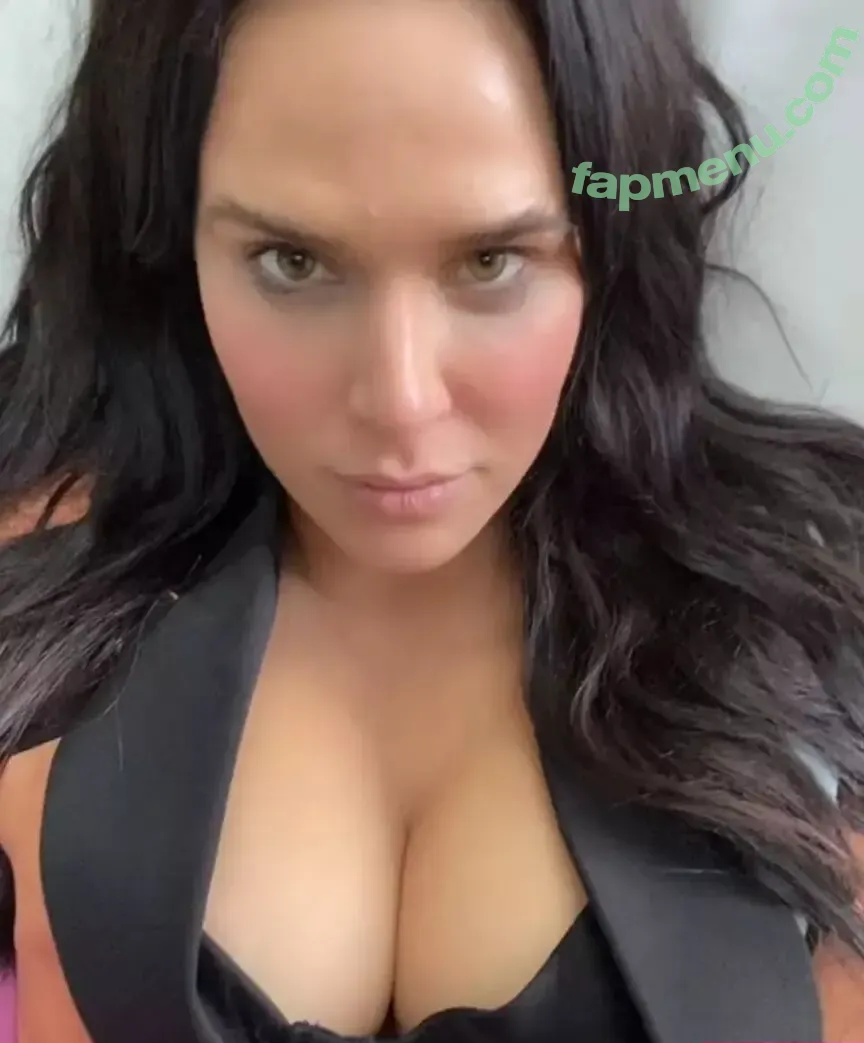 CJ Perry aka Lana nude photo #0050 (thecjperry)