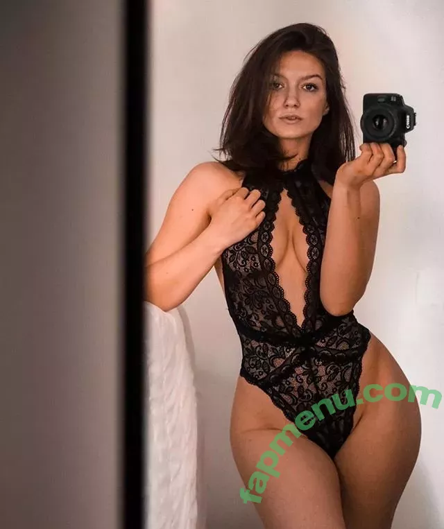 Cjella nude photo #0003 (cjellabella)