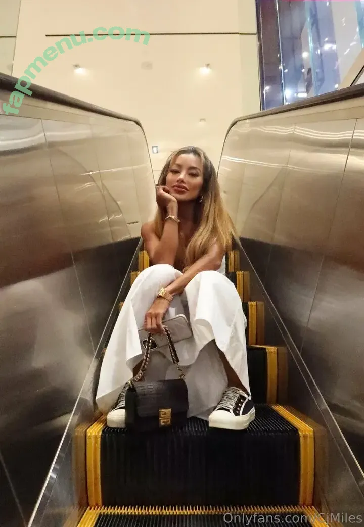 cjmilesvip nude photo #0003 (misscjmiles)