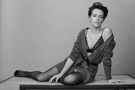 Claire Foy / theclairefoy nude photo #0091