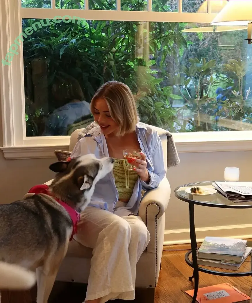 Claire Hogle nude photo #0041 (clairehogle)