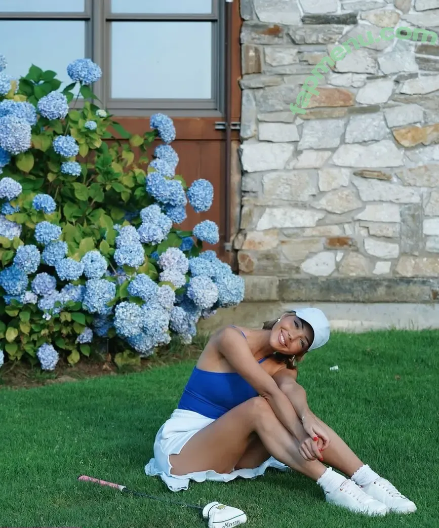 Claire Hogle nude photo #0042 (clairehogle)