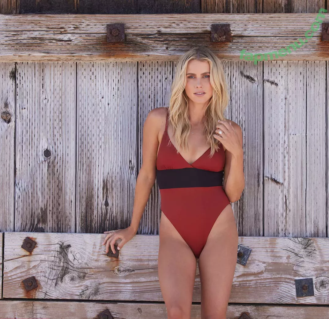 Claire Holt nude photo #0005 (claireholt)