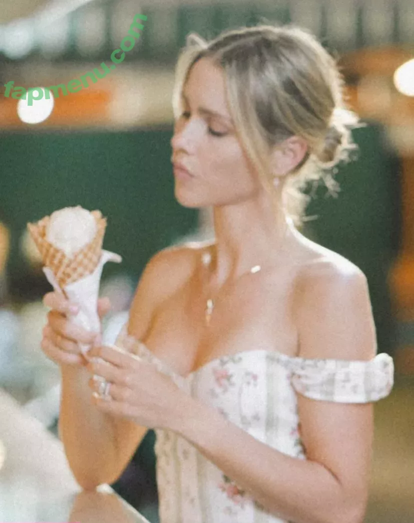 Claire Holt nude photo #0040 (claireholt)