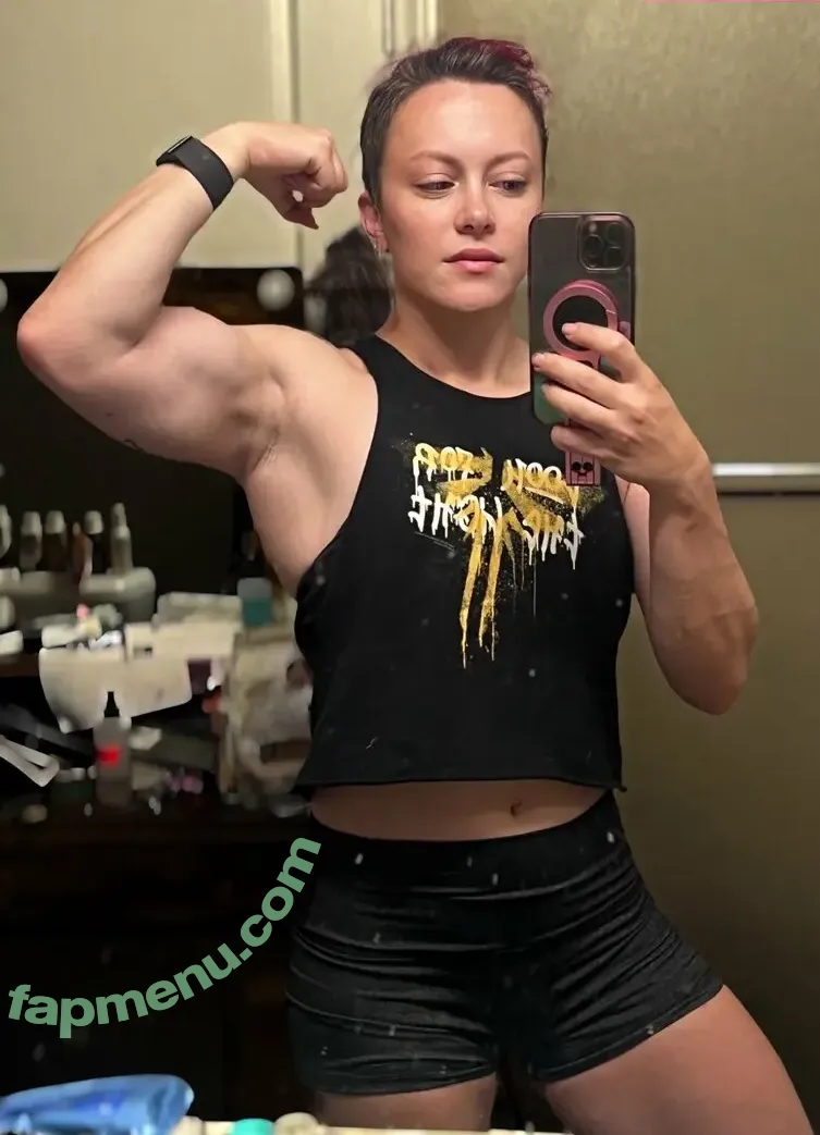 Claire Max nude photo #0693 (ClaireMax / maximumclaire)