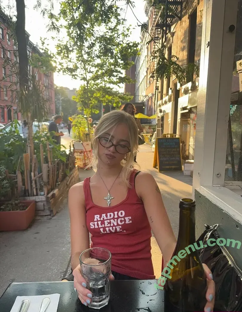 Claire Rosinkranz nude photo #0099 (clairerosinkranz / illustrious_trap)