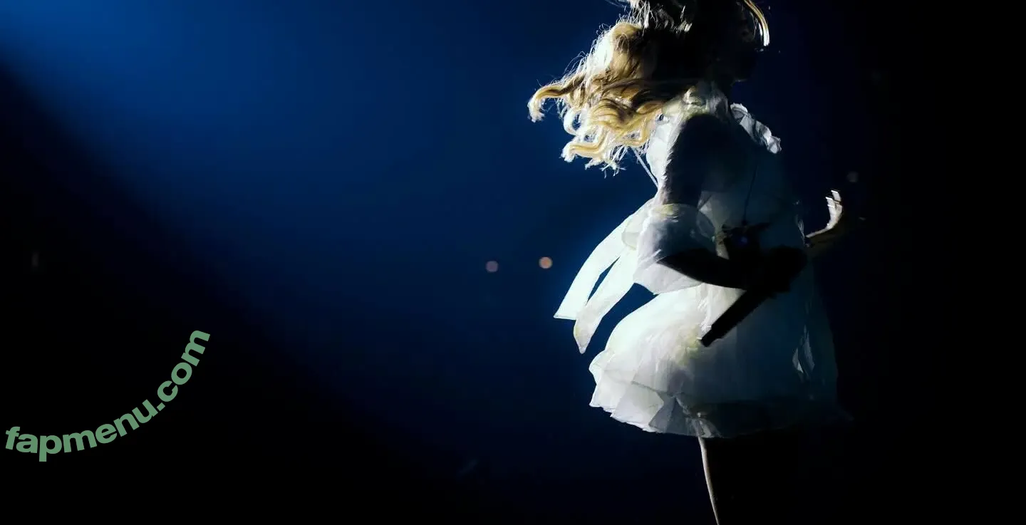 Claire Rosinkranz nude photo #0103 (clairerosinkranz / illustrious_trap)