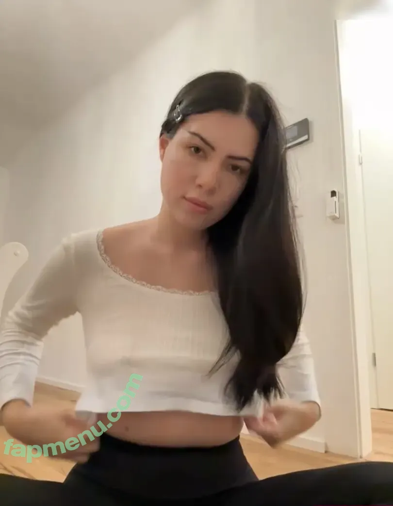 Claire Wntr nude photo #0034 (clairewntr)